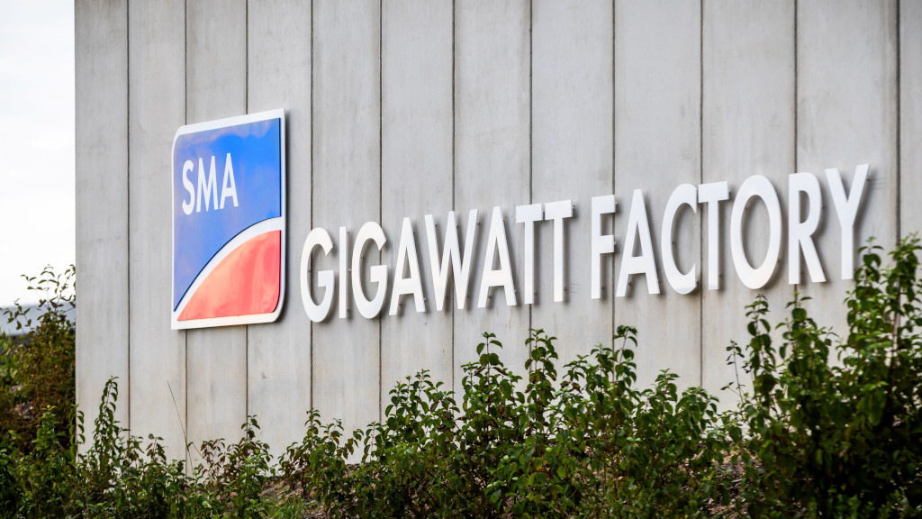 SMA eröffnet neues Werk mit 60 Gigawatt Produktionskapazität