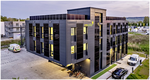 Firmensitz von RM Solar in Konstanz – mit Solarfassaden.