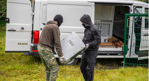 Wechselrichter sind seltener im Visier der Diebe. Wenn sie gestohlen werden, ist der Schaden besonders hoch.