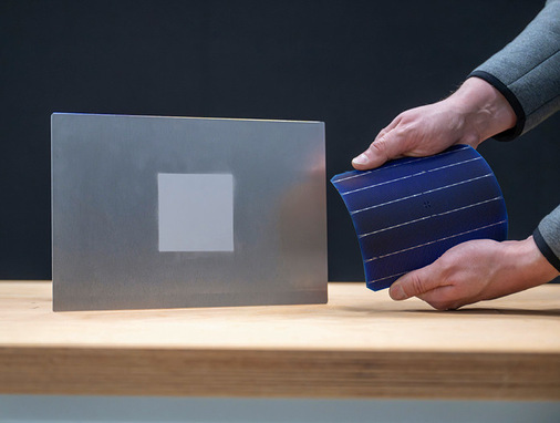 Vergleich mit einer Solarzelle: Der Lack wird wie eine Paste auf die Karosserie aufgetragen.