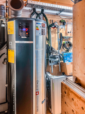 Elektrischer Oekoboiler zur Bevorratung von warmem Trinkwasser.