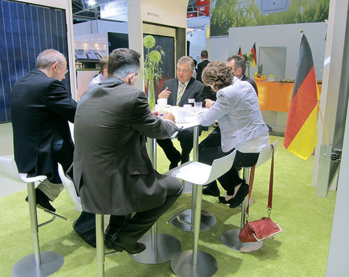 <p>
Präsentation des Solarzentrums auf der Intersolar: In diesem Jahr haben die Allgäuer keinen eigenen Stand.
</p> - © Foto: Solarzentrum Allgäu

