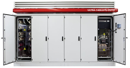 
Einbau eines Ultra-Wechselrichters der Baureihe Aurora. Er leistet 1,4 Megawatt und wird anschlussfertig im Container angeliefert.
