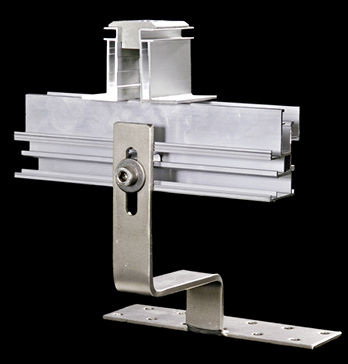 
Montagewinkel in der komplett montierten Konfiguration. Alle Teile bestehen aus Aluminium.
