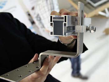 
In den Eurocodes sind Bemessungen und Konstruktion der Montagesysteme für verschiedene Einsatzbedingungen geregelt.
