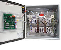 
In den Anschlusskasten eingebauter Ableiter vom Typ Strikesorb.
