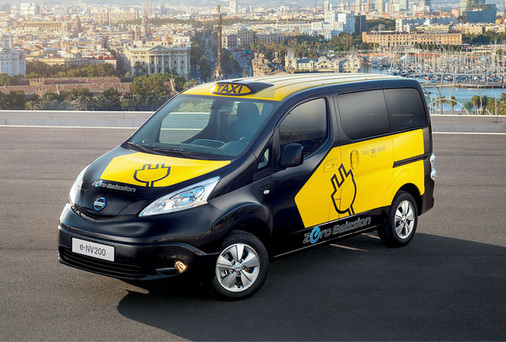 
Der neue E-NV 200 von Nissan wird mit dem gleichen Antrieb wie der Leaf verkauft. Die Stadt Barcelona will den Van als Taxi einsetzen und baut dazu die entsprechende Ladeinfrastruktur auf. 
