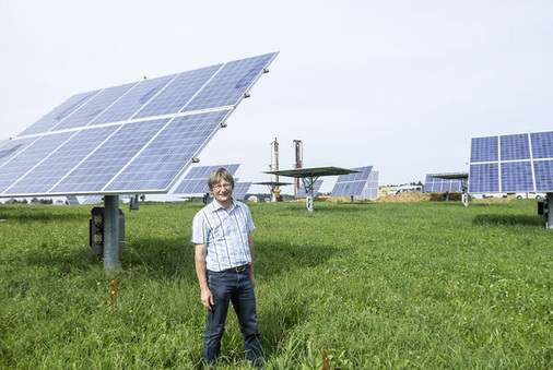 
Bortloff denkt die Vollversorgung Deutschlands aus erneuerbaren Energien vor: mit einem Kraftwerkspark aus Windrotoren und Sonnengeneratoren.
