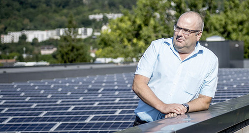 
Erwartet leichtes Wachstum in diesem Jahr: Christoph von Bergen, Chef des Wechselrichterherstellers Sputnik Engineering in Biel/Bienne. Das Unternehmen produziert die Geräteserie Solarmax.
