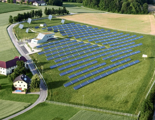 
Solarcampus in Eberstallzell: Die Energie AG und Fronius haben dort die größte Anlage in Oberösterreichaufgebaut. Sie leistet ein Megawatt. 
