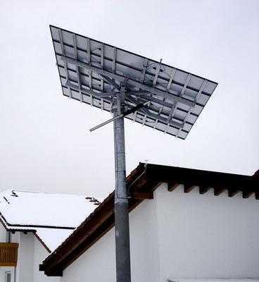 
Einbau eines Trackers im dichten Gebäudebestand.
