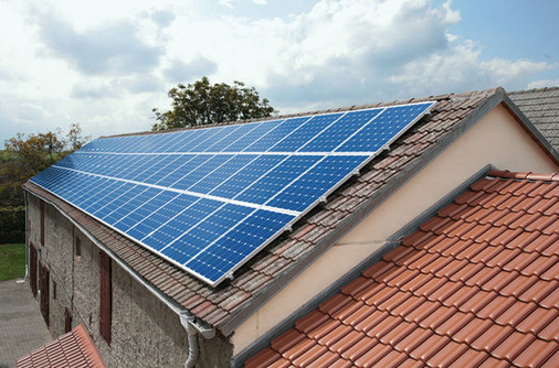 
Auch Anlagen für kleine Gewerbebetriebe und Mittelständler passen ins Angebot der Stadtwerke, bei denen die Gewerbekunden meist zum Kerngeschäft gehören.
