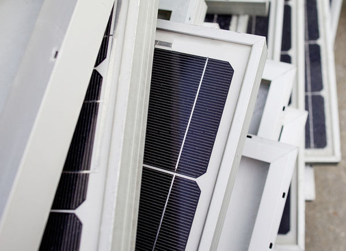 
Bisher haben alte und ausrangierte Solarmodule eher Seltenheitswert. Die Berge wachsen erst nach 2020.
