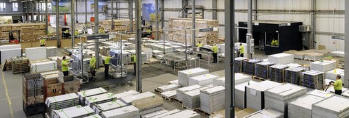 
Im Testcenter von Adler Solar herrscht beständiges Treiben. Module werden angeliefert, verschiedenen Prüfverfahren unterzogen und wieder abtransportiert. 
