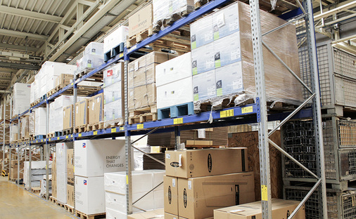 
Fertige Komplettpakete für Installateure, beste Preise für Großkunden: Manche Experten schlagendiese Strategie zur Differenzierung vor.



