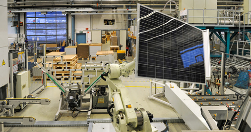 
Blick in die Fertigung von Solarworld in Freiberg.



