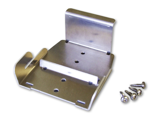 
In die unteren Zargen wird ein Modul eingehängt. Bei der Ablage des Paneels auf den Schienen rastet der Modulrahmen fest ein. Mithilfe des Ilzoclips wird der Abstand zur nächsten Modulreihe eingestellt und ein Fixunkt definiert. 
