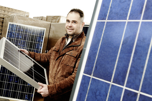 
Beim Großhändler Aton Solar wird jede Beschwerde ernst genommen, auch wenn es etwas Zeit kostet.



