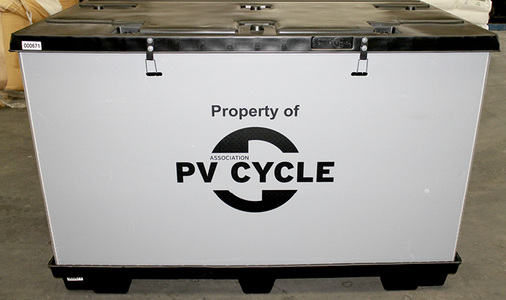 <p>
Transportcontainer für Altmodule: Er wurde von PV Cycle entwickelt und ist mittlerweile in ganz Europa imEinsatz. Rund 1.000 Container sammeln die Module ein und führen sie der Verwertung zu.
</p>

<p>
</p> - © Foto: PV Cycle

