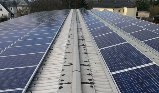 <p>
Diese Anlage in Plauen im Vogtland wurde im Februar dieses Jahres errichtet. Die Module wurden mit zehn Grad nach Süden aufgeständert.
</p>

<p>
</p> - © Foto: Regio Solar GmbH

