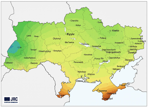 <p>
Sehr gute natürliche Bedingungen: Der blaue Farbton im ehemaligen Galizien (Lwiw) markiert rund 1.000 Kilowattstunden je Quadratmeter. Die braunen Flächen im Süden liefern bis 1.350 Kilowattstunden je Quadratmeter. 
</p>

<p>
</p> - © Grafik: JRC

