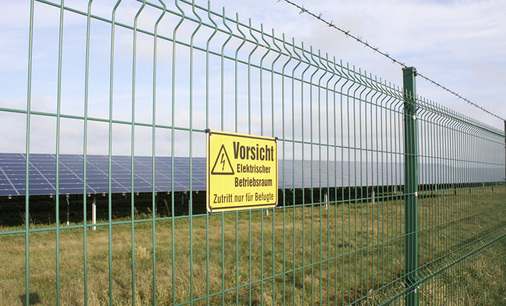 



Auf dem früheren sowjetischen Aerodrom installierte Belectric 2012 rund 70 Megawatt.
