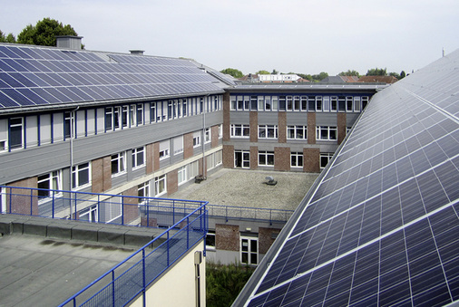 



Auf einem Krankenhaus realisierte Ikaros Solar eine Anlage mit 95 Prozent Eigenverbrauch.
