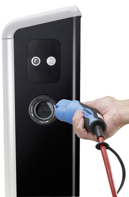 



Anschlussstecker von Phoenix Contact für kleine Ladesäulen und Wallboxen.
