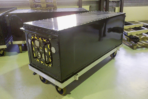 
Batterieblock des Prototyps: Die zweite Generation der Lithiumspeicher erzielt eine deutlichhöhere Leistungsdichte. Dadurch wird der Lkw noch rentabler.



