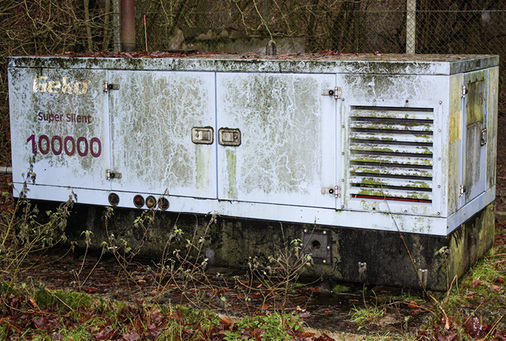 <p>
</p>

<p>
Dieses Dieselaggregat hat bislang den Ersatzstrom für den Betrieb in Stackelitz geliefert.Durch den neuen Speicher geht diese Funktion auf die Photovoltaikanlage über.
</p> - © Foto: Heiko Schwarzburger

