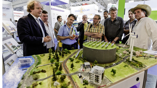 
Große Visionen und technische Details: In diesem Jahr treffen sich in München mehr als 1.000 Aussteller. DieMärkte haben sich erholt,alle Zeichen stehen auf Wachstum.



