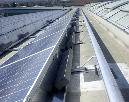 
Eine Verschiebung kann vermieden werden, wenn der Generator zum Beispiel an Sekuranten angebunden wird.
