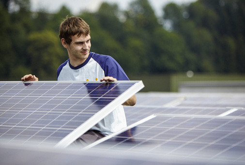 <p>
</p>

<p>
Die Schweizer Solarteure hatten im vergangenen Jahr gut zu tun. Ob das in Zukunft so bleibt, wird sich zeigen.Die Branche ist verhalten optimistisch.
</p> - © Foto: BE Netz AG

