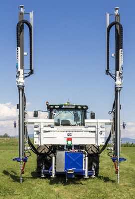 
Diese Maschine kann zwei Schrauben zugleich setzen.



