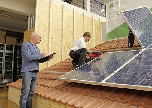 



Tutorials im Videoformat können Installateuren ein gute Hilfe sein.
