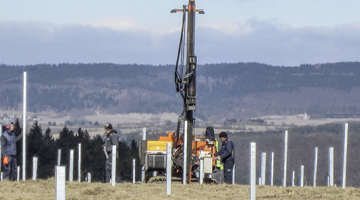 



Installateure verbauten mehr als 34.000 Module und rund 6.000 Fundamente für die Unterkonstruktion.
