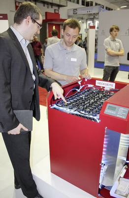 



Am Stand von Deutsche Energieversorgung informierten sich Installateure über die Senec-Speicher.
