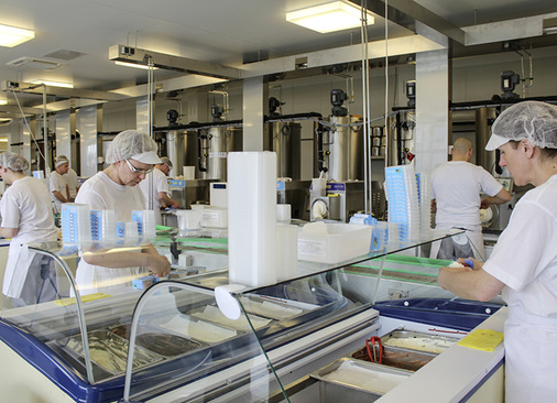 



Blick in die Eisproduktion der Berliner Manufaktur von Florida-Eis.
