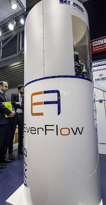 



Der Redox-Flow-Speicher mit einer Kapazität von zehn bis 45 Kilowattstunden.
