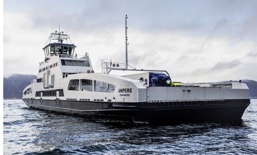 <p>
</p>

<p>
Der Sognefjord ist der größte und schönste Fjord an der norwegischen Atlantikküste. Zwischen Lavik und Oppedal ist er sechs Kilometer breit. Jede Fahrt der Fähre dauert 20 Minuten, 34 Mal am Tag setzt dasflache Schiff über. 
</p> - © Fotos: Siemens

