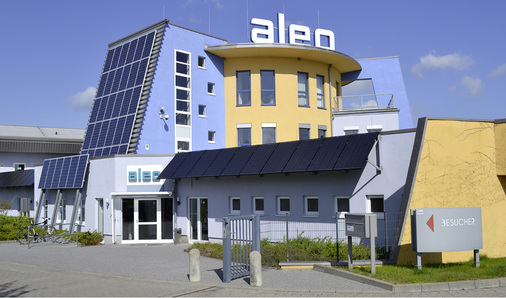 <p>
</p>

<p>
Die Produktionslinien in Prenzlau laufen wieder. Aleo Solar setzt vor allem auf die Herstellung monokristalliner Module.
</p> - © Foto: Velka Botika

