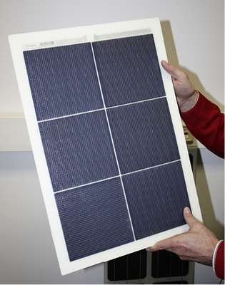 
Bei diesen Kleinmodulen ist die Rückseite mit LEDs versehen, um Bushaltestellen auszuleuchten.
