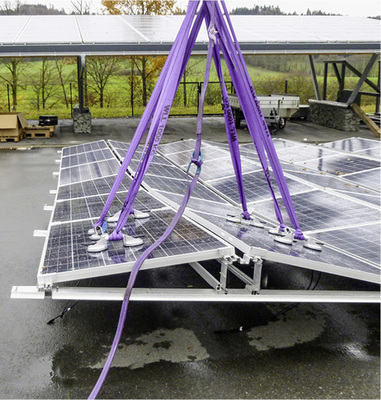 
Hier sieht man sehr gut, dass die Ecke des Modulfeldes besonders anfällig fürabhebende Kräfte ist.
