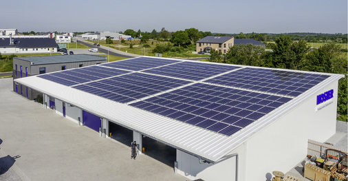 <p>
</p>

<p>
100 Kilowatt auf dem eigenen Dach: Die Firma Köster senkt so Strom- und Heizkosten.
</p> - © Foto: Köster

