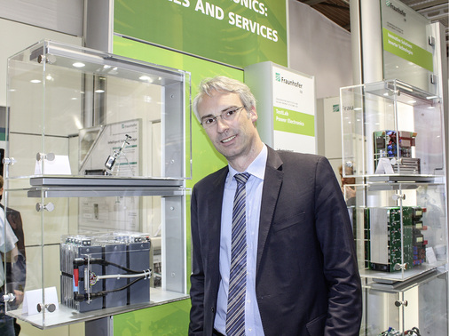 <p>
</p>

<p>
Matthias Vetter am Stand des Fraunhofer ISE in München auf der Intersolar.
</p> - © Foto: Heiko Schwarzburger

