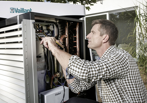 <p>
</p>

<p>
BHKW-Anlagen benötigen eine regelmäßige Wartung durch einen Installateur.
</p> - © Foto: Vaillant

