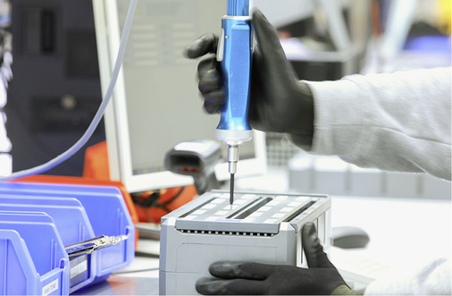 
Produktion von Batterieblöcken bei Varta.
