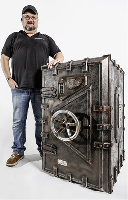 



Der Engländer Ali Abba ist ein großer Könner seines Fachs – mehrfach hat er schon Preise abgeräumt. Sein Speicher wurde ein Tresor.
