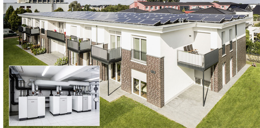 



Vier Gebäude mit insgesamt 58 Mietwohnungen wurden mit erneuerbaren Energien versorgt. Alle Komponenten kamen aus einer Hand.

