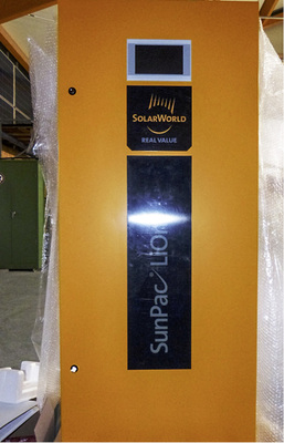 
Das Unternehmen ist Fachpartner von Solarworld und verbaut die Produkte des deutschen Herstellers.
